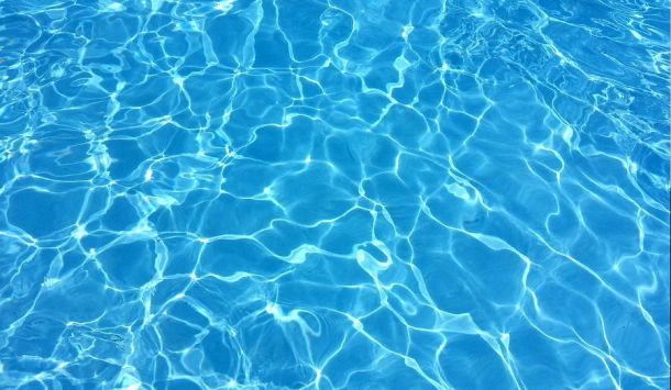 Tapones de baño en piscina